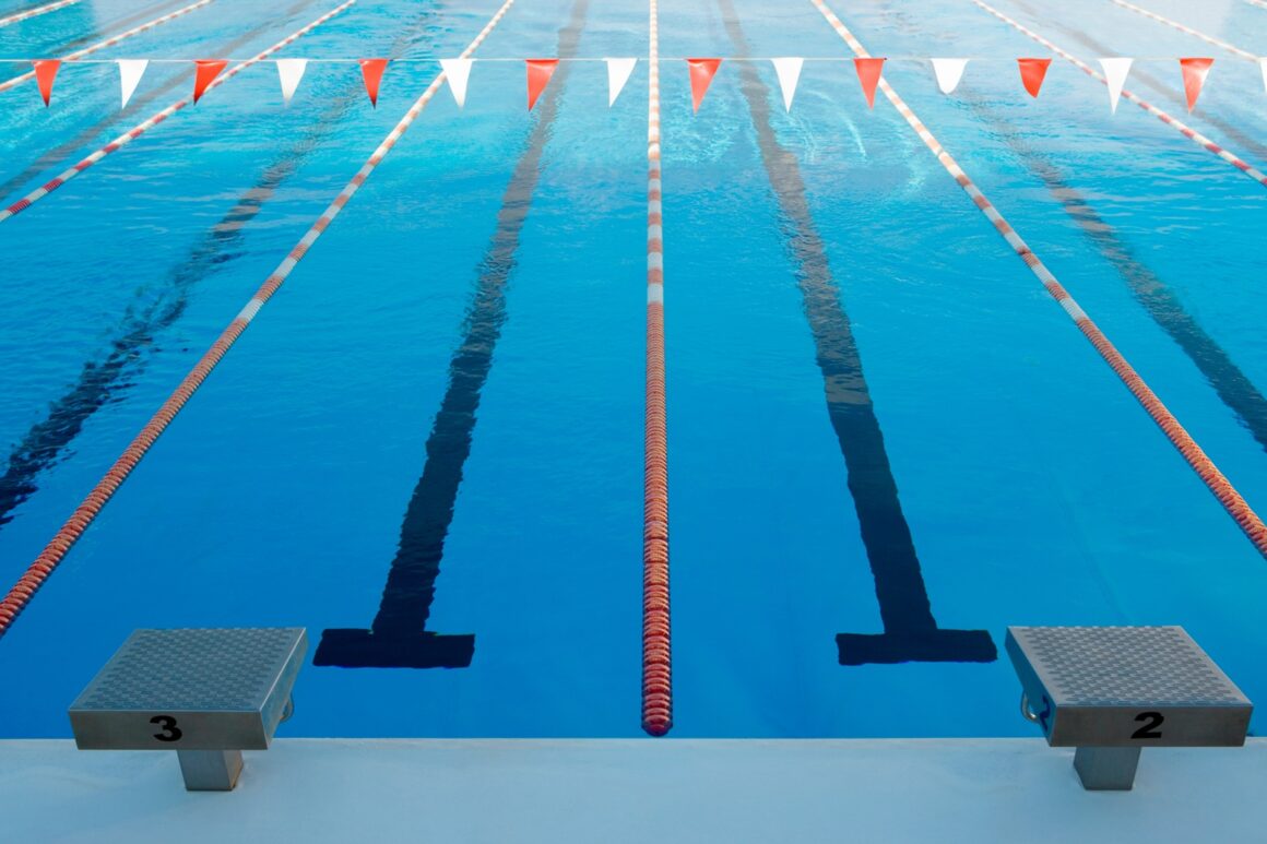9. Schwimmbad